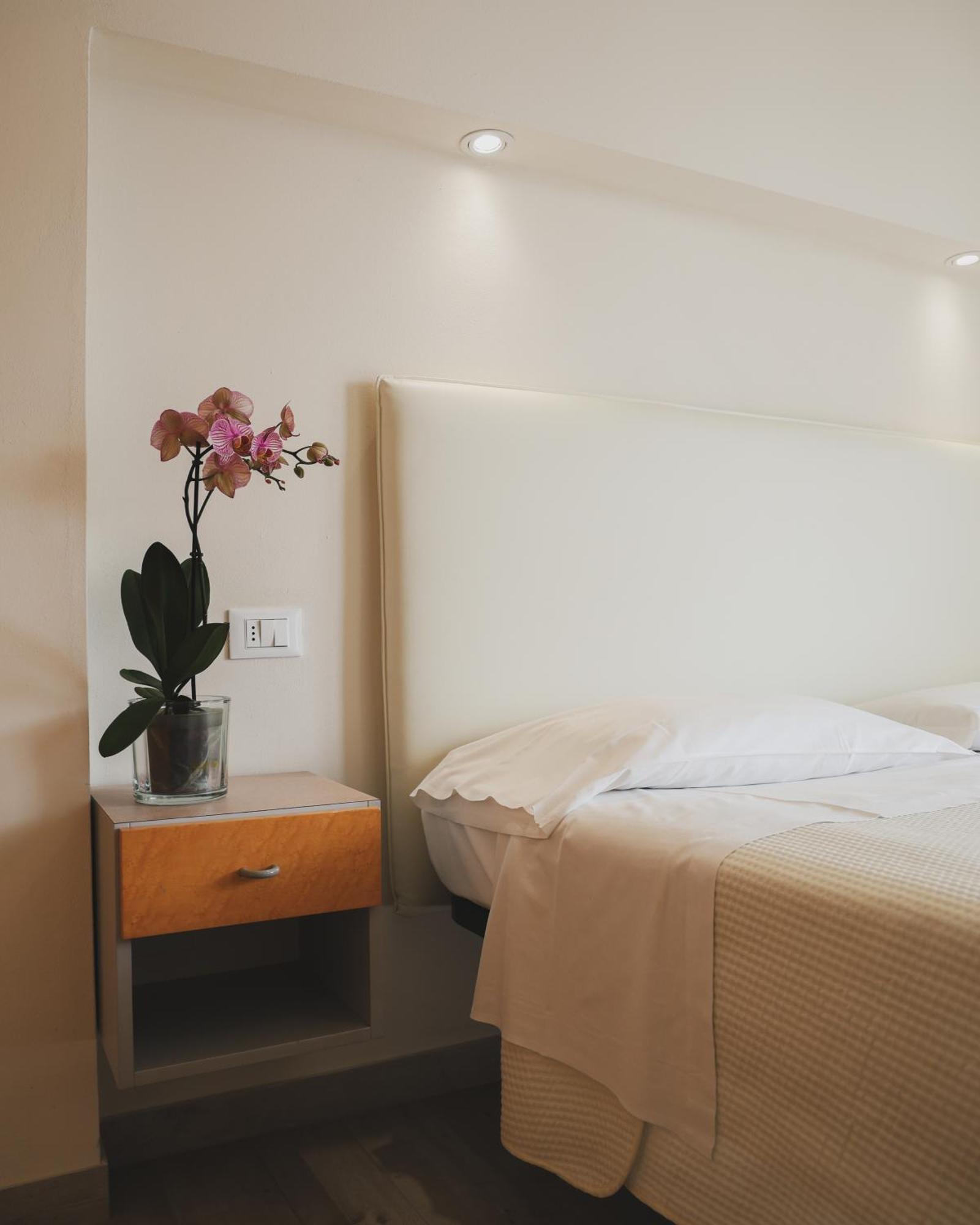 Hotel Eden